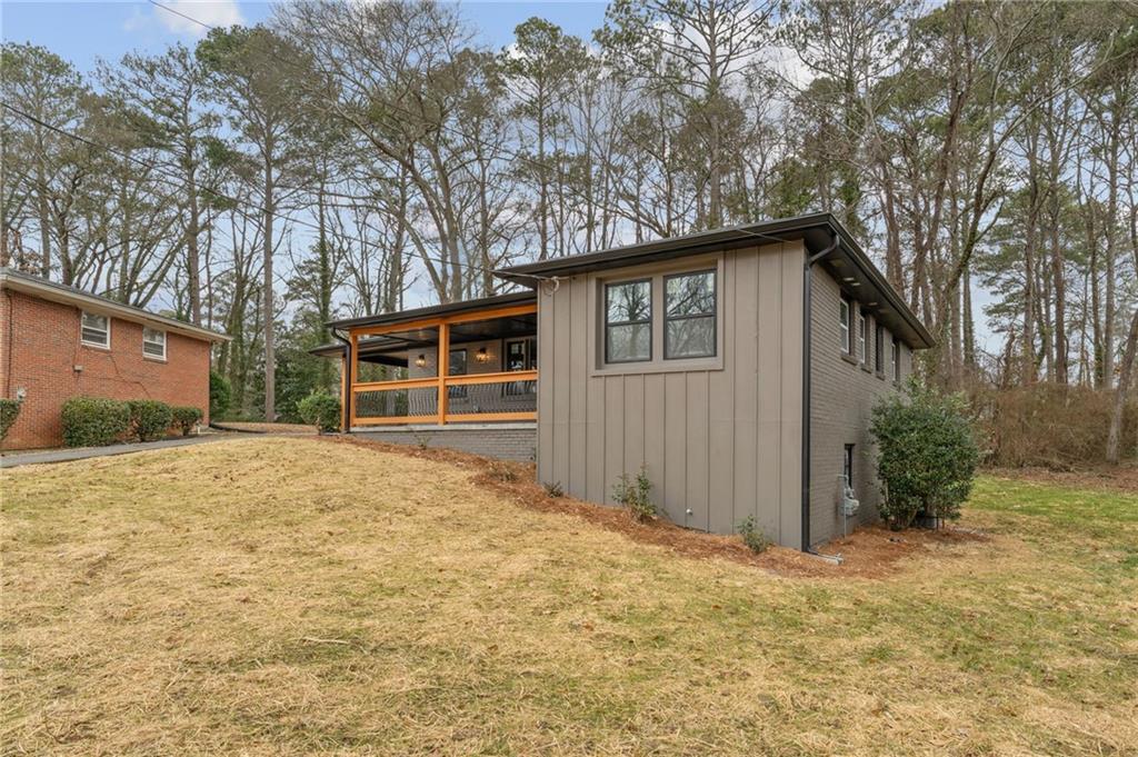 2749 Lincoln Court NW