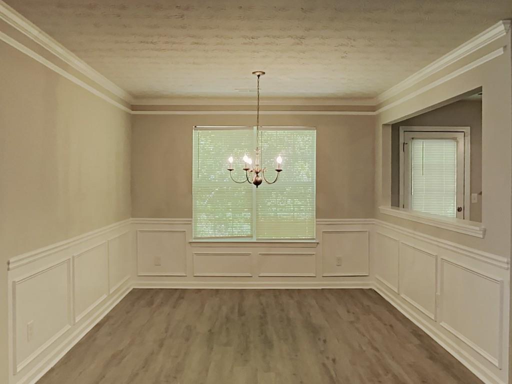 2429 Wood Bend Lane, Riverdale, Georgia image 4
