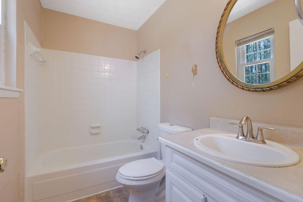 1045 Forest Path, Stone Mountain, Georgia image 20