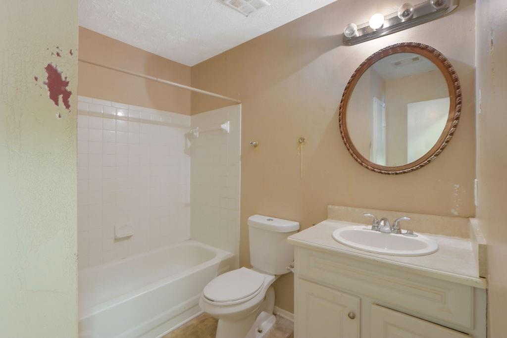 1045 Forest Path, Stone Mountain, Georgia image 23
