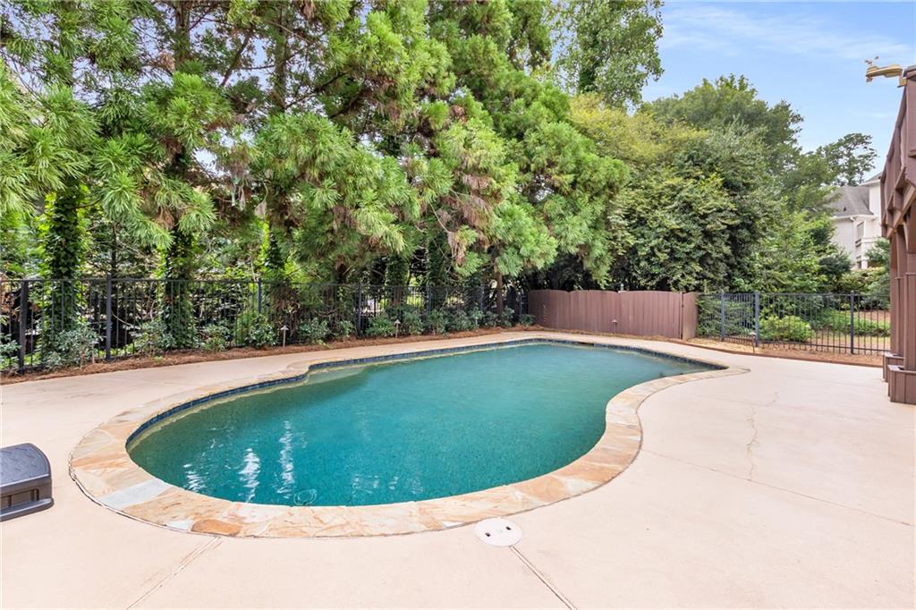 315 Waters Bend Way