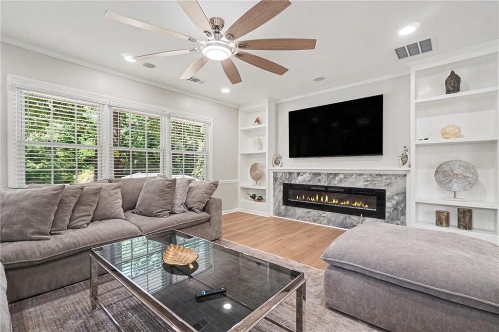 2828 Cloverhurst Drive