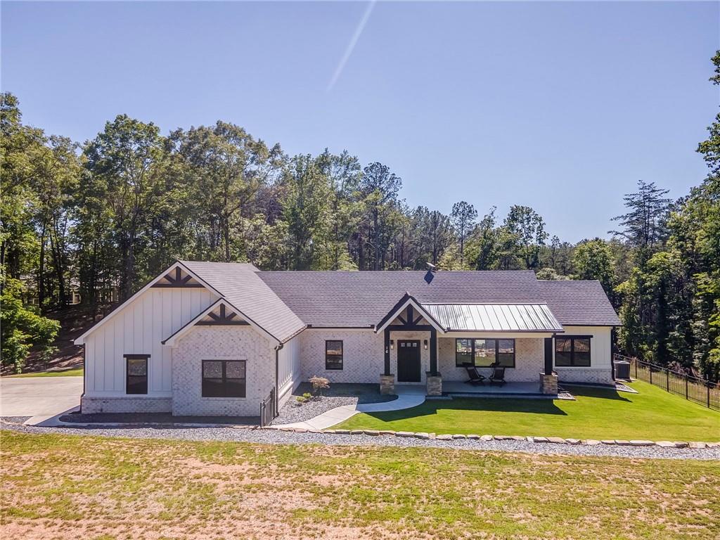 16 Mountain Creek Trail NE