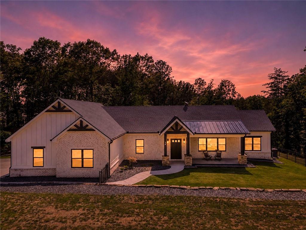 16 Mountain Creek Trail NE