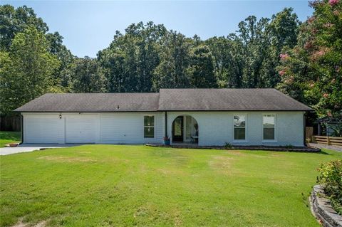 1188 Cottonwood Drive Lawrenceville GA 30043