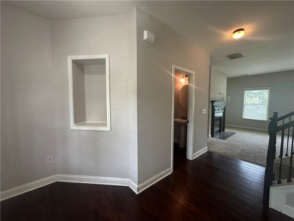 443 Strawberry Walk