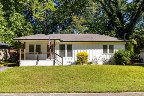 Homes For Sale - 2491 Glendale Circle<br/> Smyrna, GA 30080