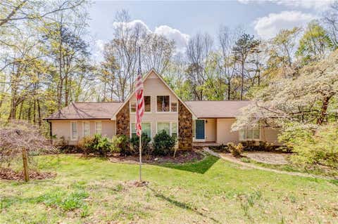 Homes For Sale - 35 The Trail<br/> Lindale, GA 30147