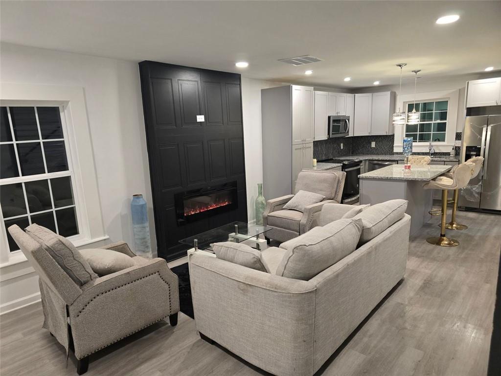 1149 TUCKER Place SW