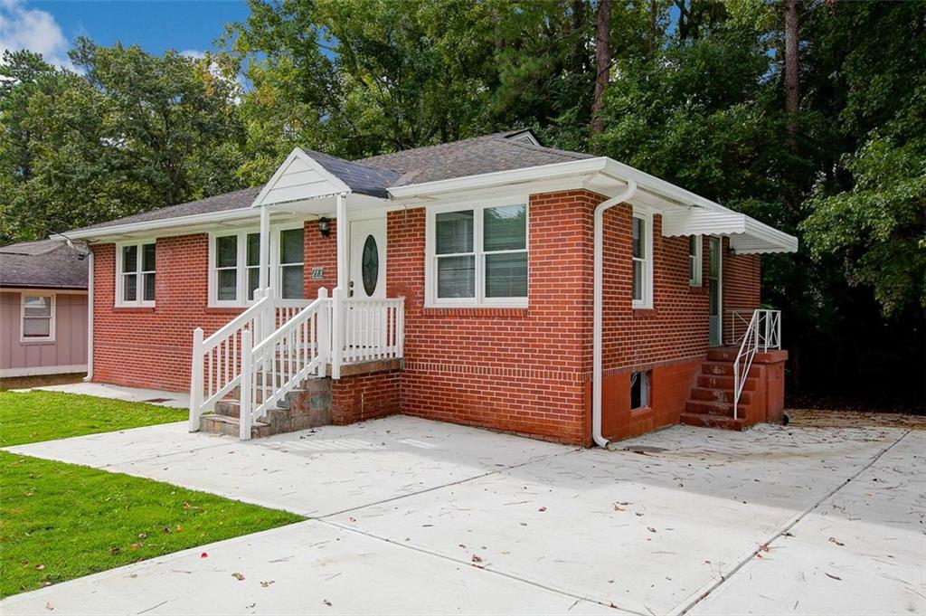 690 Green Acres Road, Smyrna, Georgia image 3