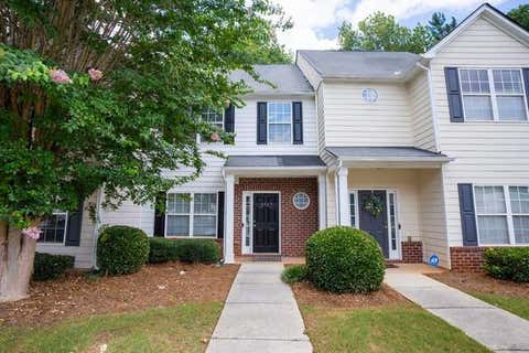 Townhouse For Sale - 2763 Snapfinger Manor<br/> Dekalb County, Decatur, GA 30035