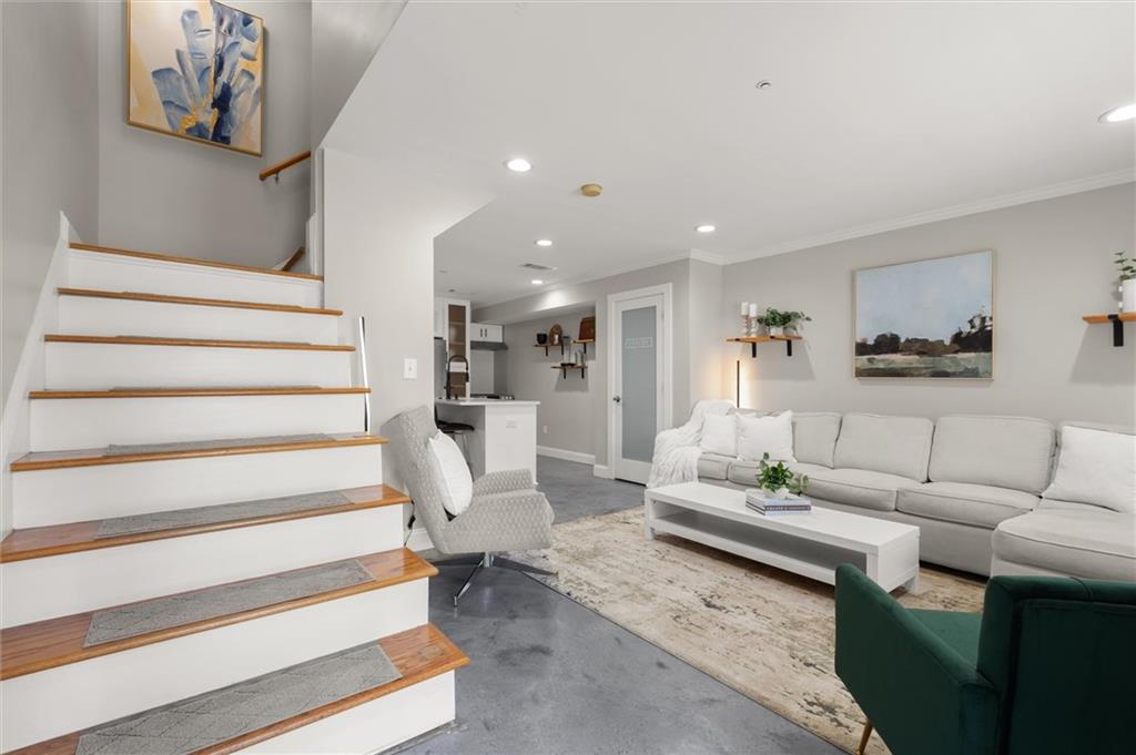 139 Rondak Circle SE