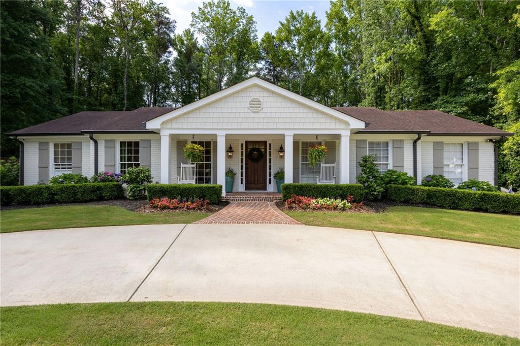 Photo of 860 Hickory Drive SW, Marietta, GA 30064 (MLS # 7782251)