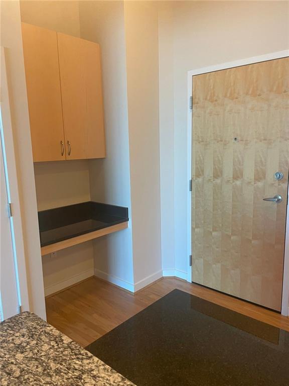 400 NW W Peachtree Street NW 715