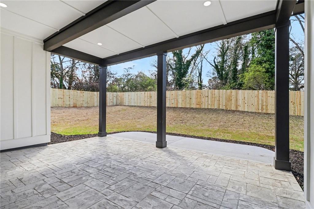 1031 Grayson Highway