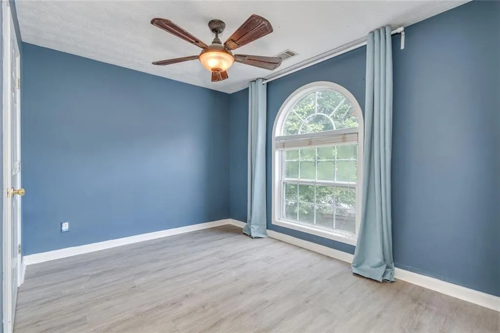 Loganville, Georgia 30052, United States, 5 Bedrooms Bedrooms, ,3 BathroomsBathrooms,Residential,Active,150677