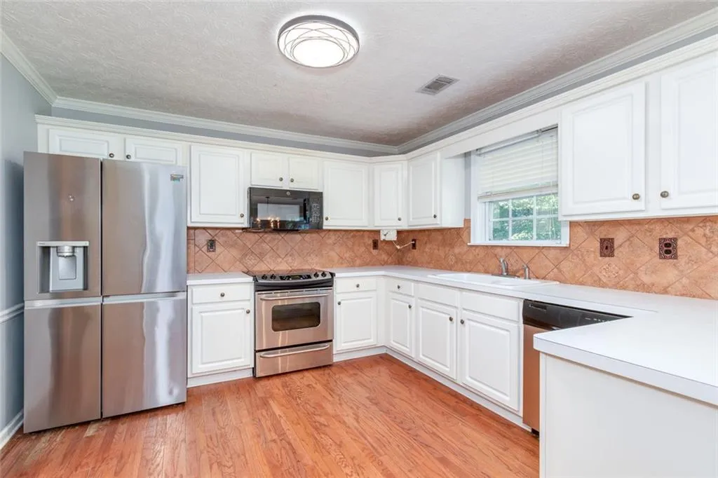 Loganville, Georgia 30052, United States, 5 Bedrooms Bedrooms, ,3 BathroomsBathrooms,Residential,Active,150677