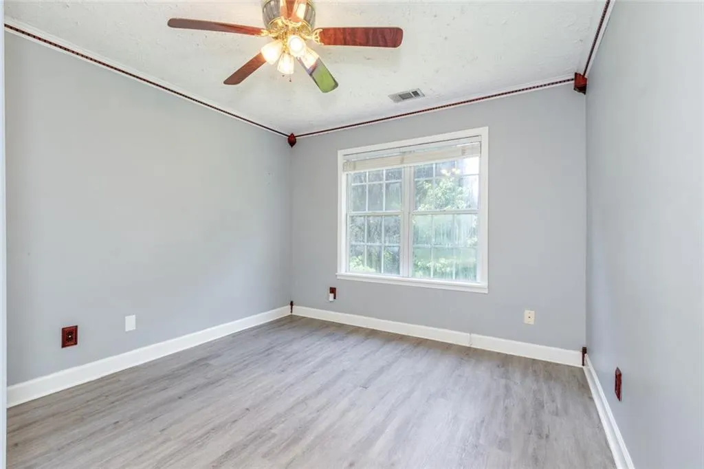 Loganville, Georgia 30052, United States, 5 Bedrooms Bedrooms, ,3 BathroomsBathrooms,Residential,Active,150677