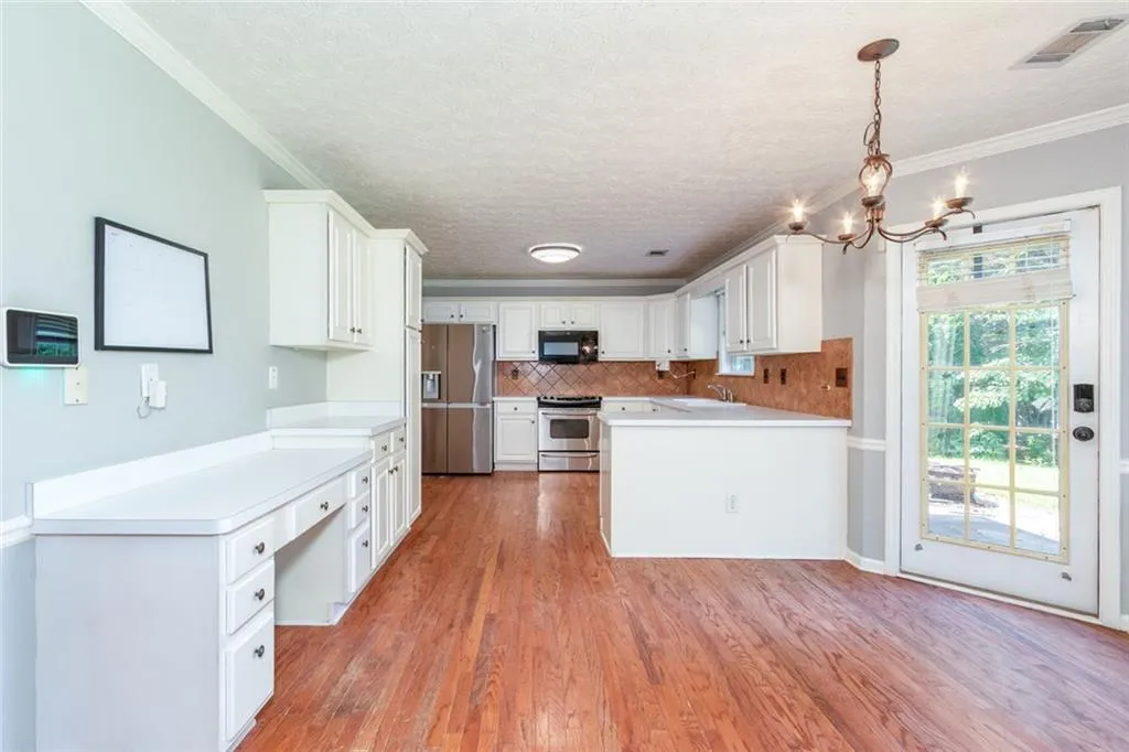 Loganville, Georgia 30052, United States, 5 Bedrooms Bedrooms, ,3 BathroomsBathrooms,Residential,Active,150677