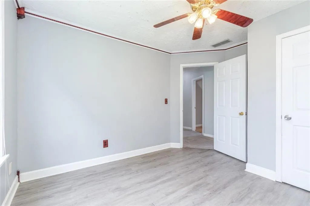 Loganville, Georgia 30052, United States, 5 Bedrooms Bedrooms, ,3 BathroomsBathrooms,Residential,Active,150677