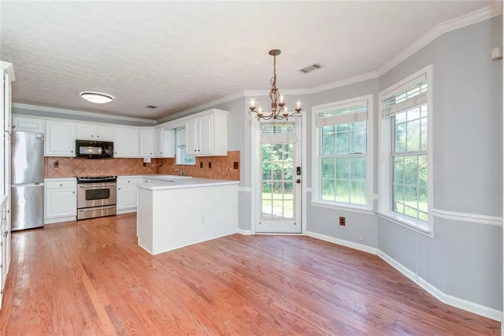 Loganville, Georgia 30052, United States, 5 Bedrooms Bedrooms, ,3 BathroomsBathrooms,Residential,Active,150677