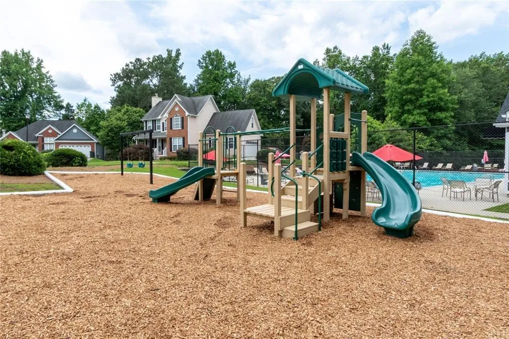 Loganville, Georgia 30052, United States, 5 Bedrooms Bedrooms, ,3 BathroomsBathrooms,Residential,Active,150677