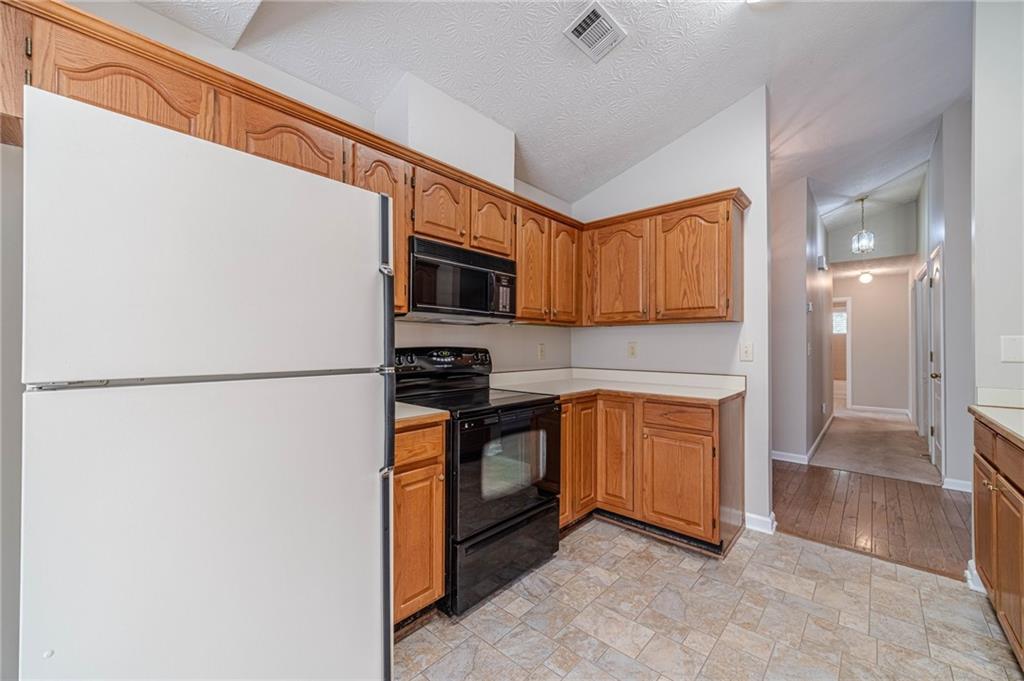 3005 Summit View Court, Snellville, Georgia image 6
