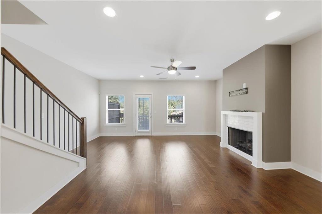 3796 Oxford Circle