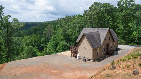 A home in Dawsonville