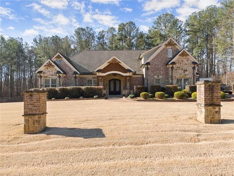 A home in Hoschton