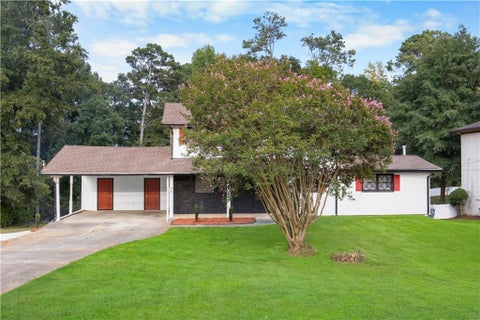 Homes For Sale - 2366 Fieldstone Drive<br/> Conyers, GA 30013