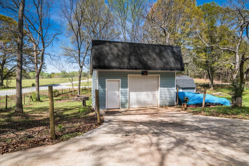 1414 Hardigree Road, Winder, Georgia image 3