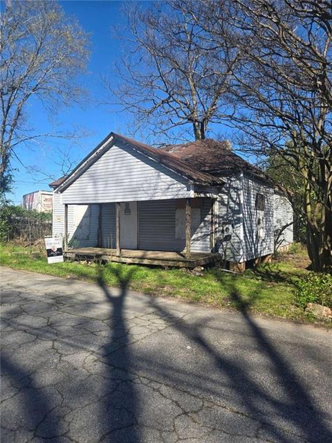 Homes For Sale - 3200 Magnolia Street<br/> East Point, GA 30344