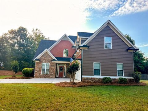 A home in Hoschton