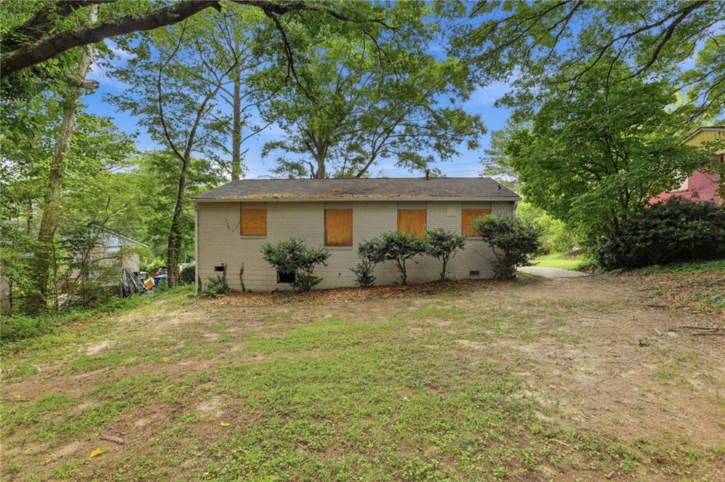 312 Fairburn Road NW
