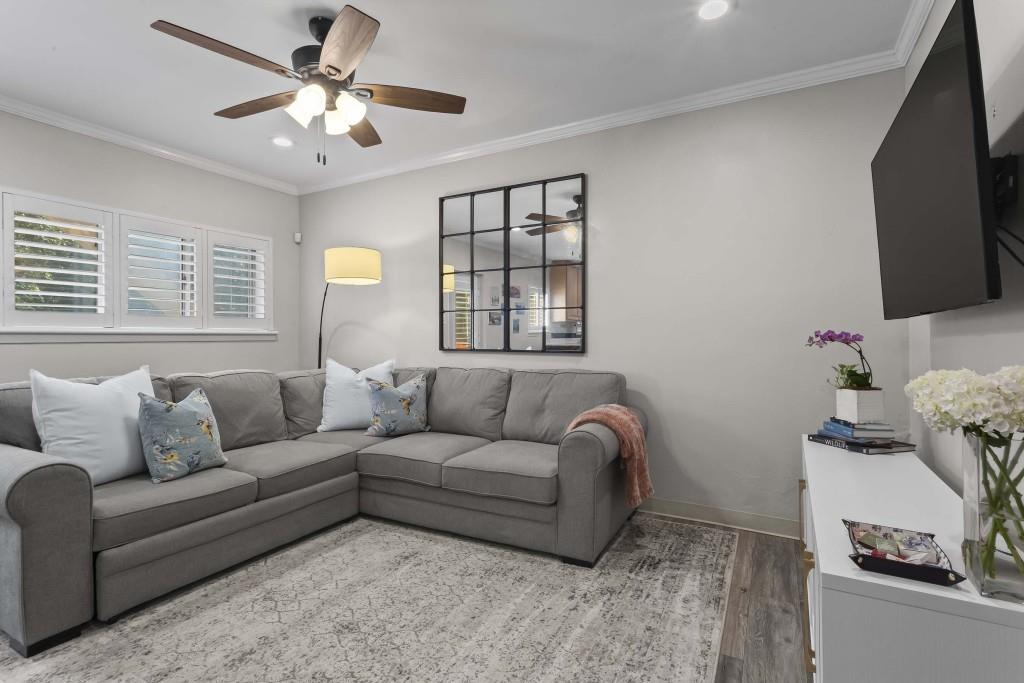 1476 E Rock Springs Road