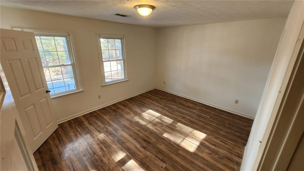 631 Hunting Creek Lane SE