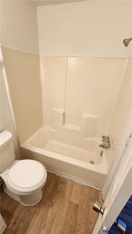 631 Hunting Creek Lane SE