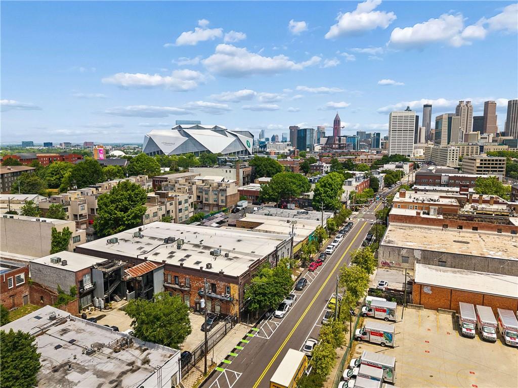 267 Peters Street SW 206