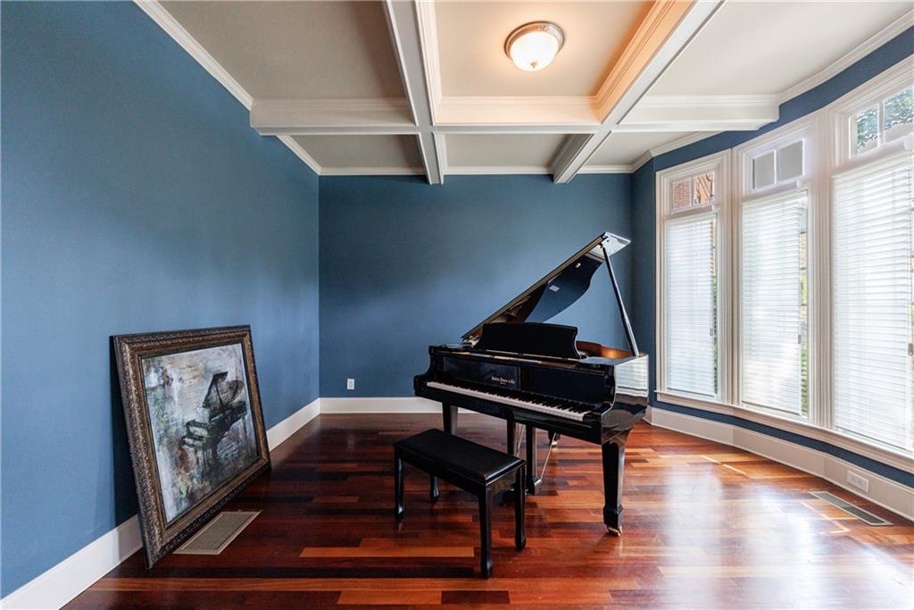 652 Pathview Court