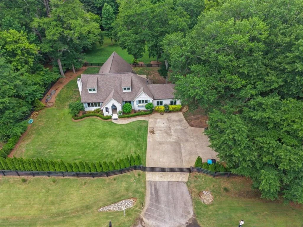 14240 Birmingham Highway