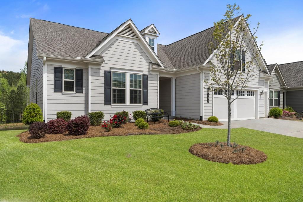 408 Cottonwood Circle, Peachtree City, Georgia image 4