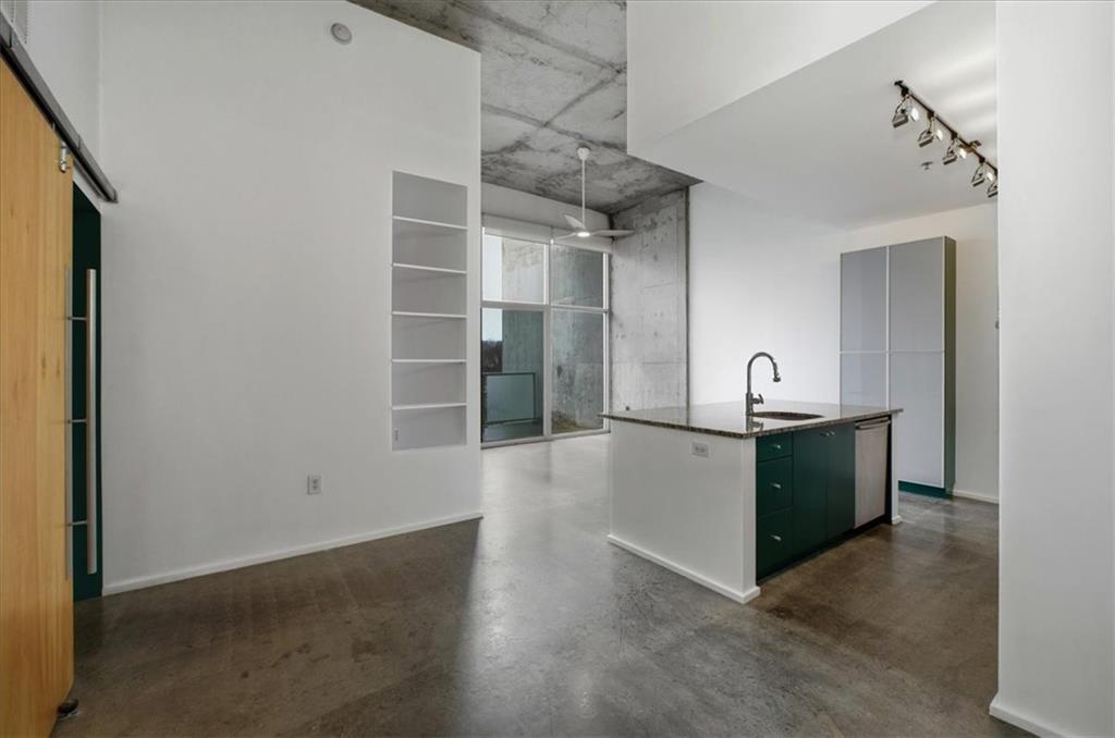 130 Arizona Avenue NE 415