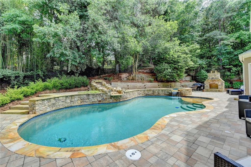 5980 Whitestone Lane