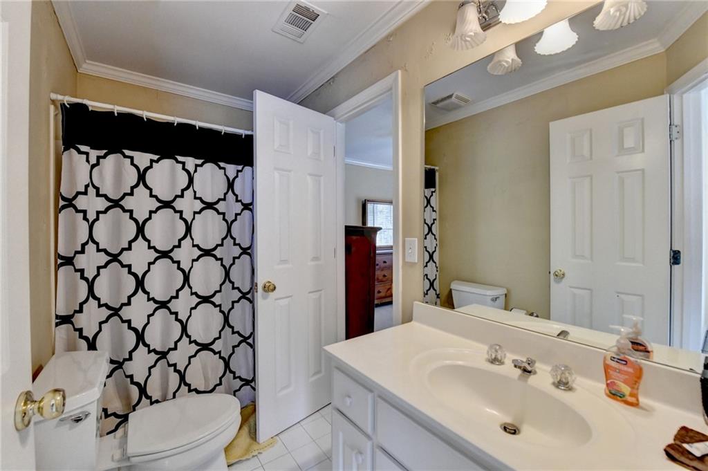 5980 Whitestone Lane, Suwanee, Georgia image 37