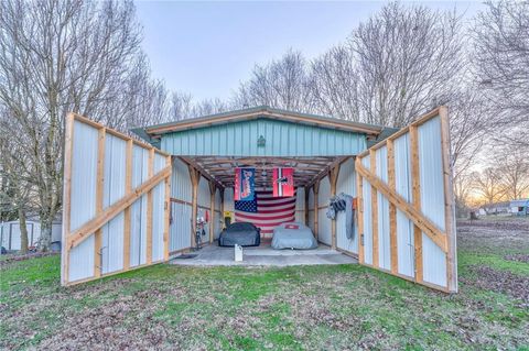 A home in Calhoun