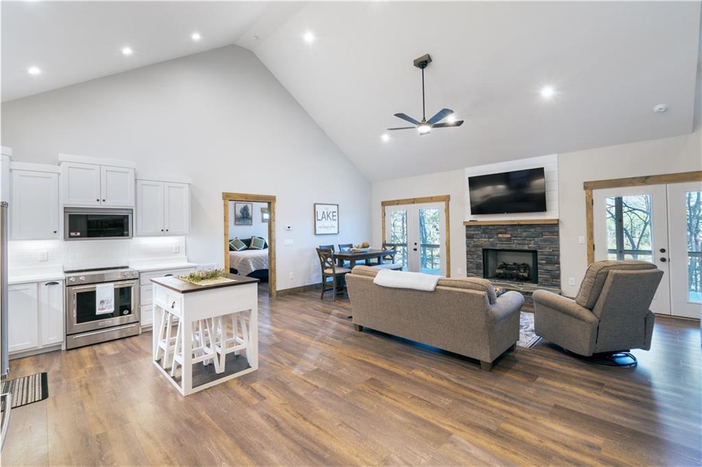 313 Walnut Road
