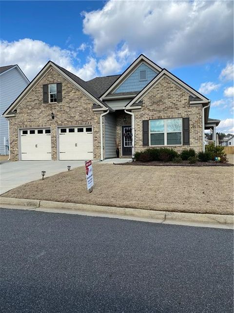 A home in Adairsville