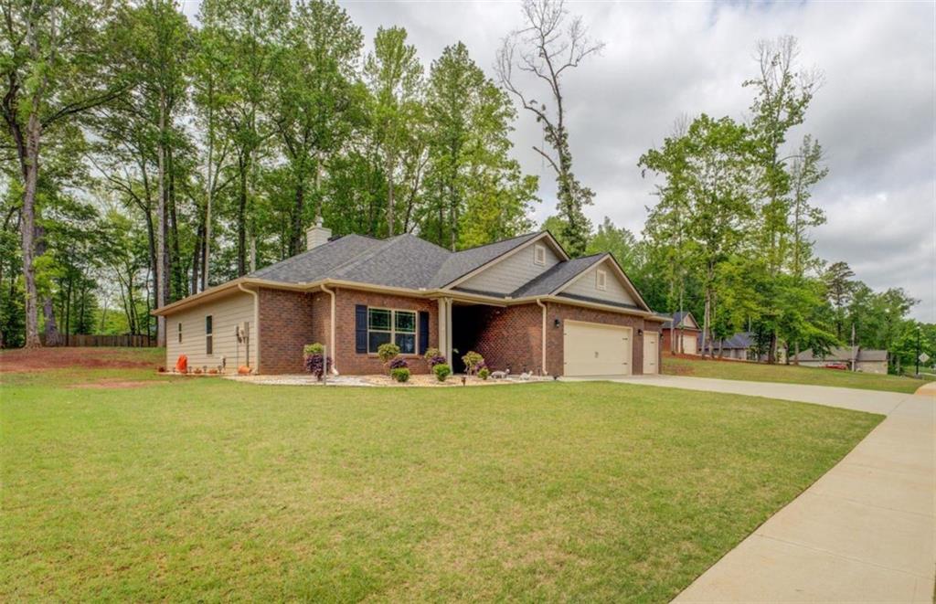 868 River Falls Dr Dr, Jefferson, Georgia image 3