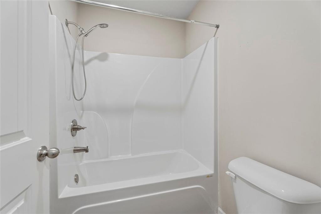 165 Twin Lakes Drive, Covington, Georgia image 31